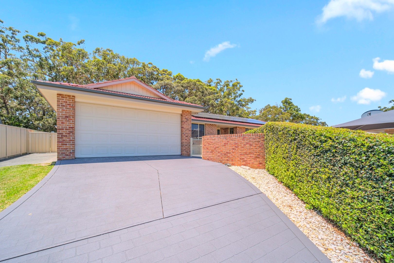 4 bedrooms House in 17 The Mews Street FORSTER NSW, 2428