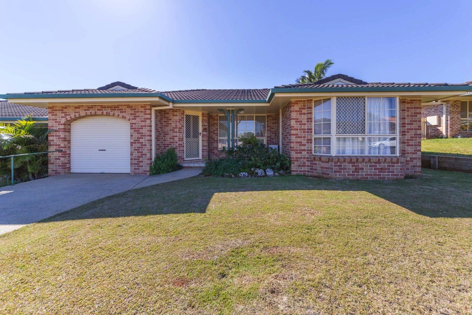 2 bedrooms Duplex in Unit 2/120 Tanamera Dr ALSTONVILLE NSW, 2477