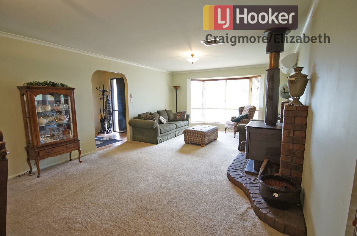 8 Pinehurst Court, Craigmore SA 5114, Image 1