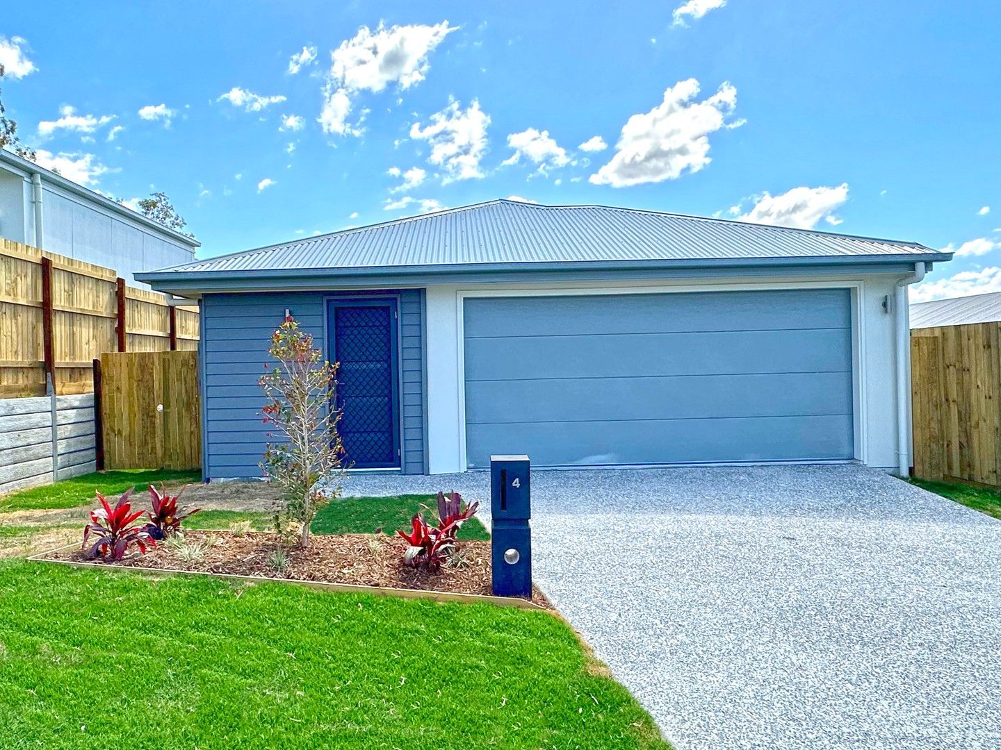 4 bedrooms House in 4 Fitzroy Street HOLMVIEW QLD, 4207