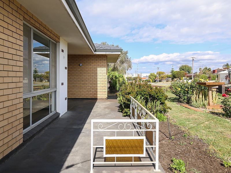 39 Broadway, Embleton WA 6062, Image 1