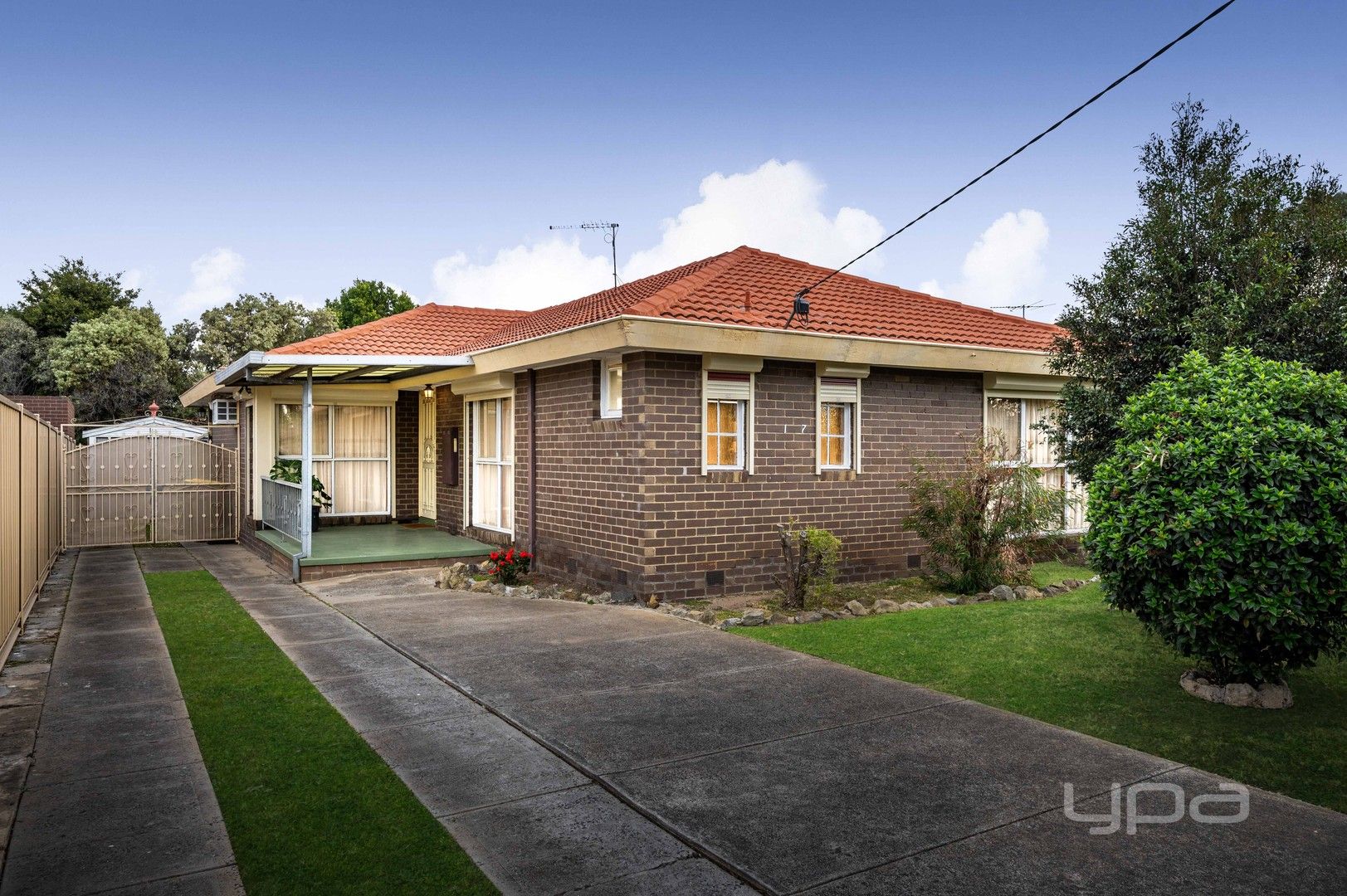 4 bedrooms House in 17 Hendersons Road EPPING VIC, 3076