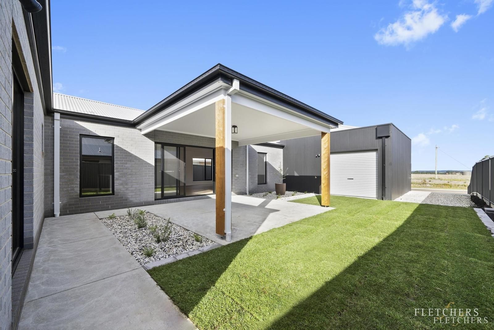 24 Mcleod Crescent, Lucas VIC 3350, Image 1