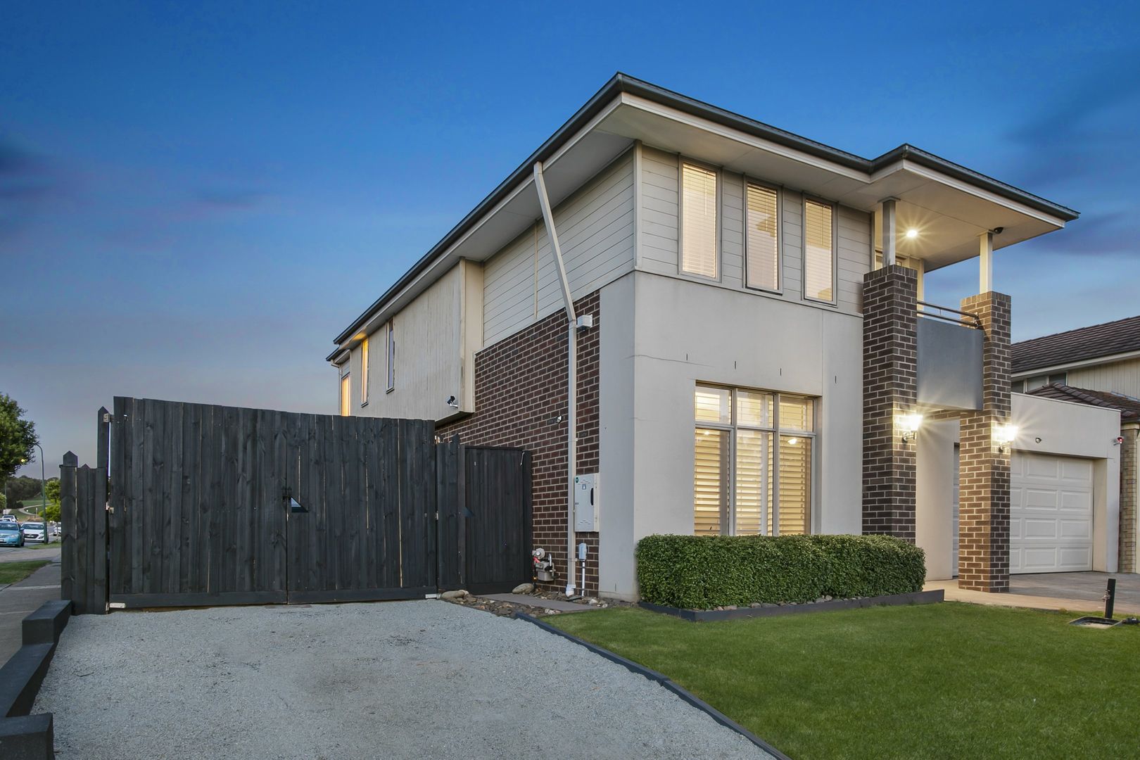 2 Sunhill Way, Berwick VIC 3806, Image 1