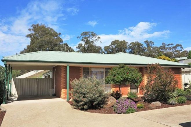 Picture of 2/9 Pittaway Street, KANGAROO FLAT VIC 3555