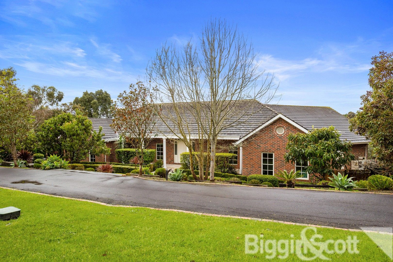 4 bedrooms House in 3 Elizabeth Court DONVALE VIC, 3111