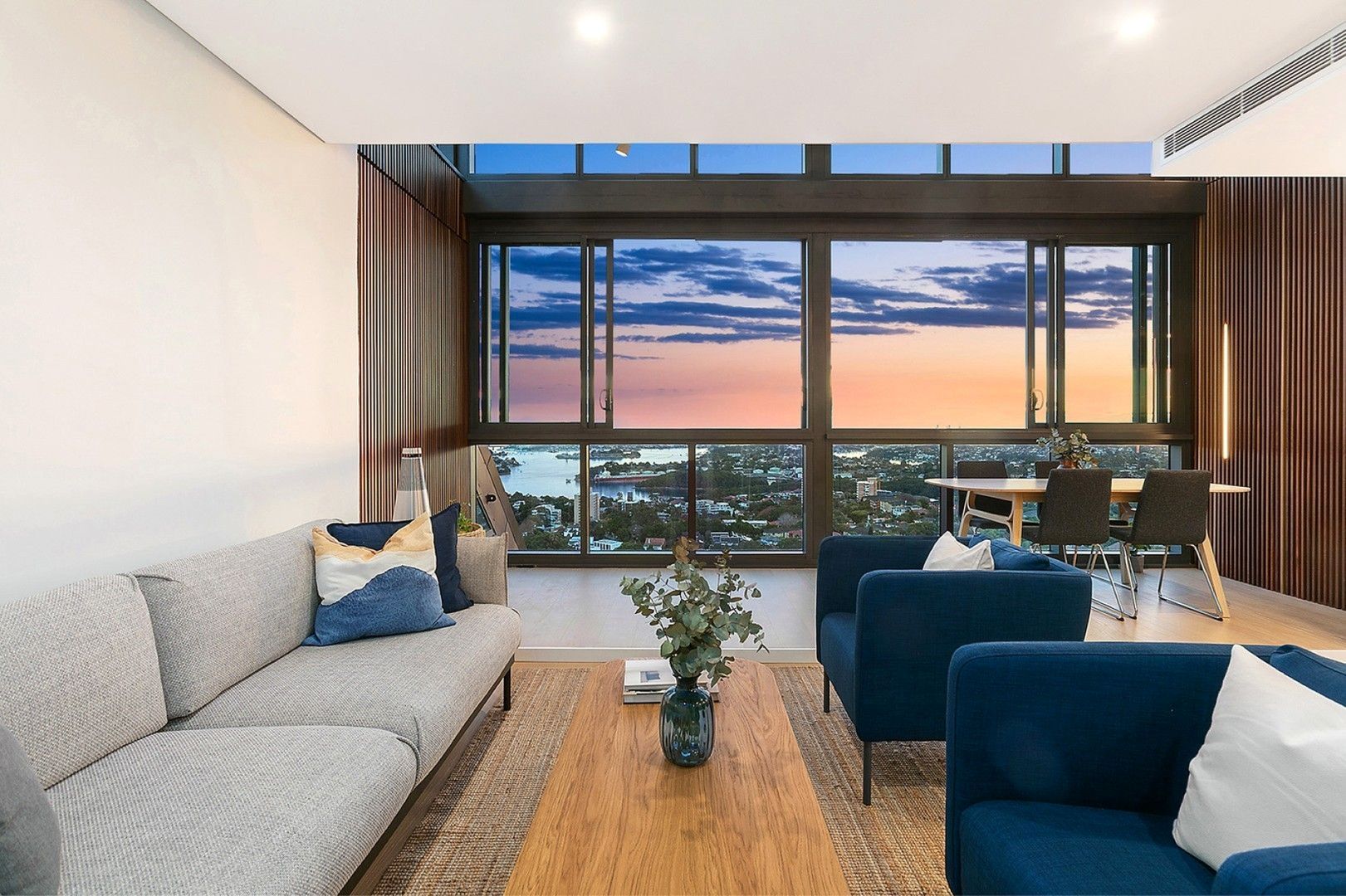 2201/150 Pacific Highway, North Sydney NSW 2060 Apartment For Rent