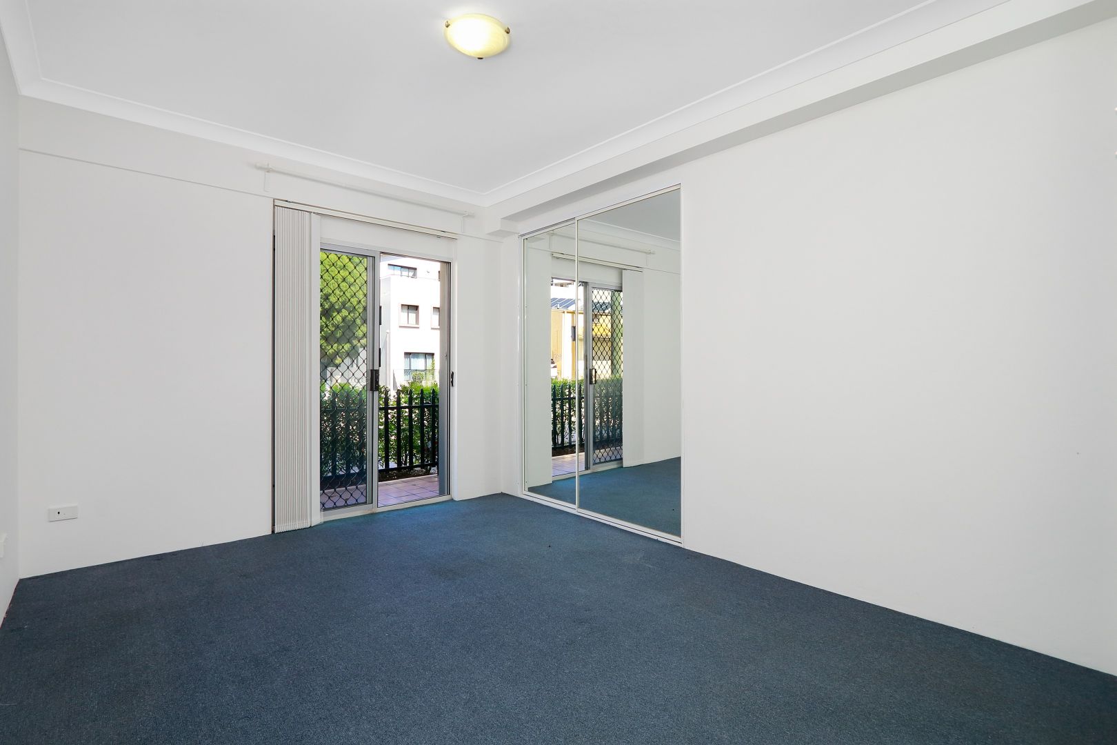 18/6 Hudson Street, Hurstville NSW 2220, Image 2