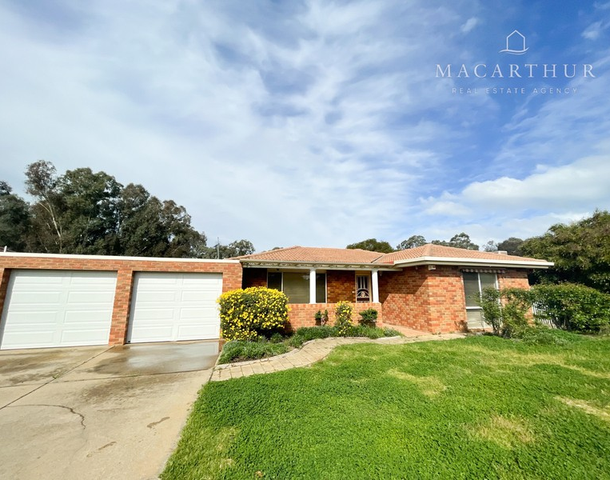 28 Karoom Drive, Glenfield Park NSW 2650