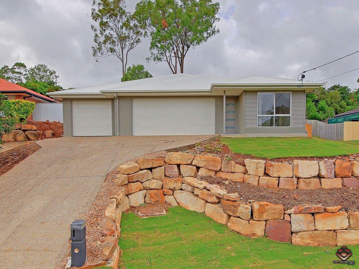 4 bedrooms House in 19 Avonmore Street EDENS LANDING QLD, 4207