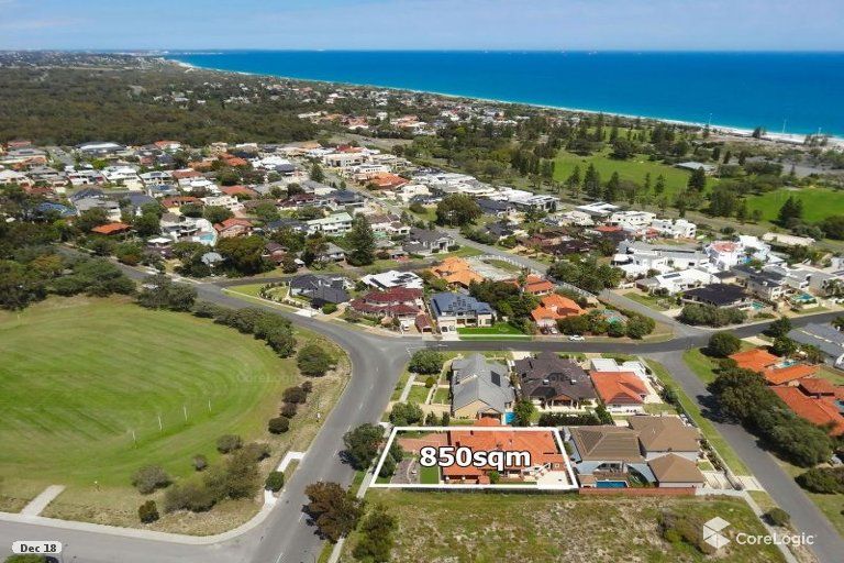 60 Templetonia Crescent, City Beach WA 6015, Image 2