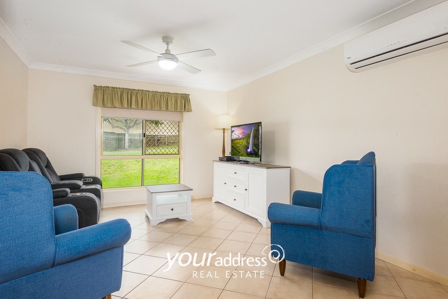 34 Vedders Drive, Heritage Park QLD 4118, Image 2