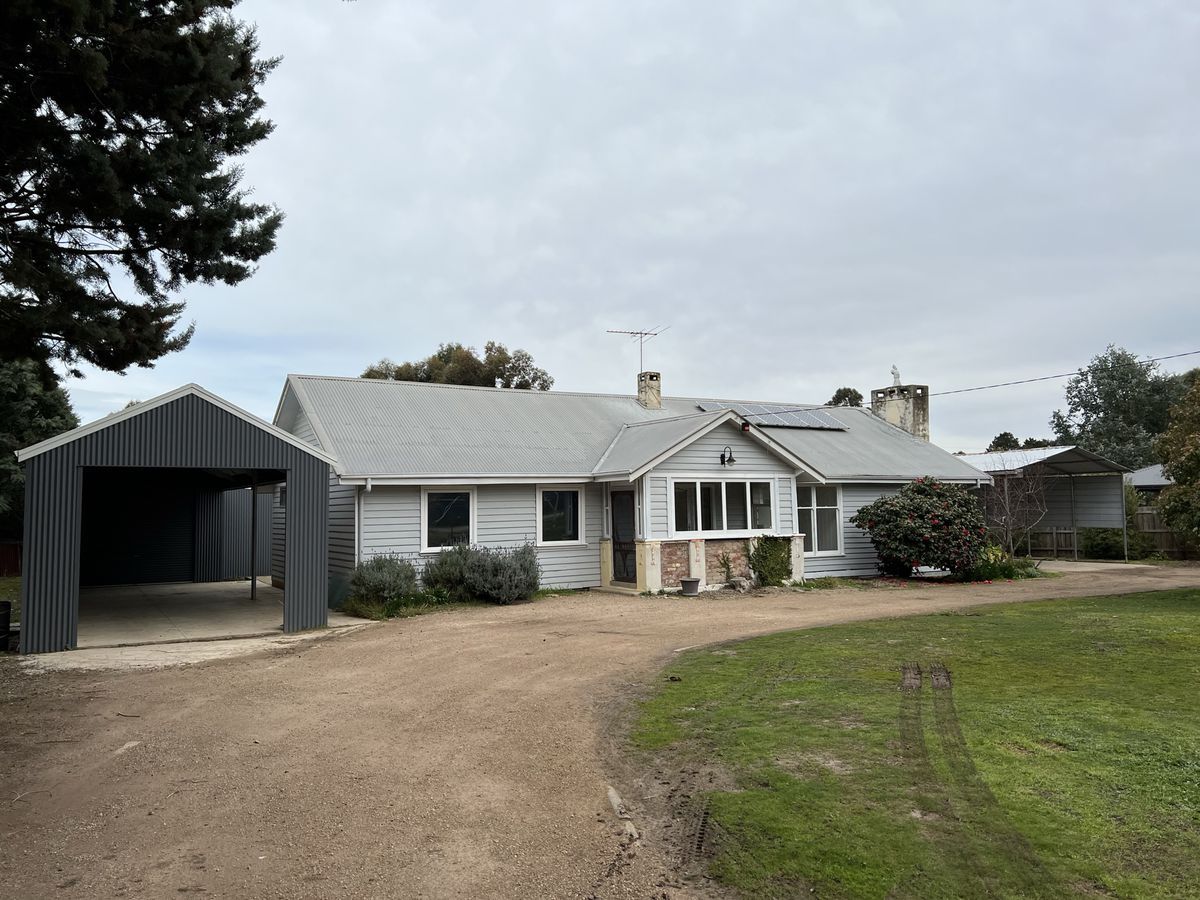 21 Morrow Road, Gisborne VIC 3437 House For Rent 700 Domain