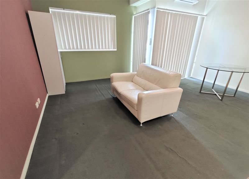 Spring Hill QLD 4000 1 bed apartment for Rent, 600pw furnished