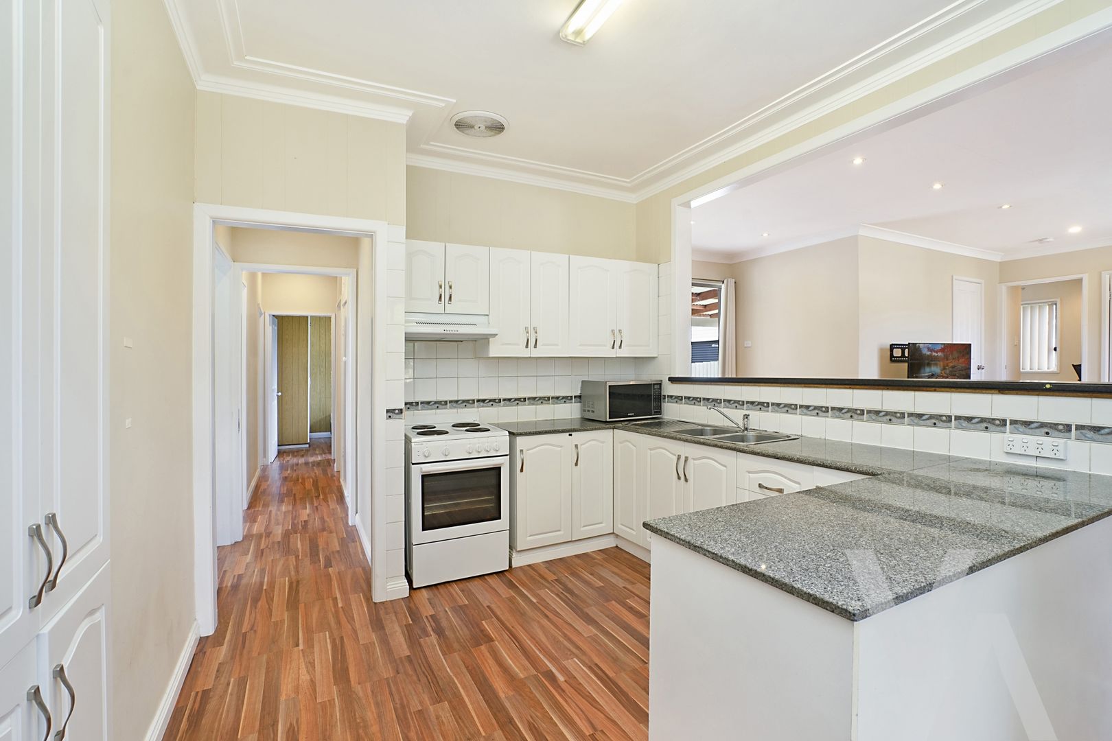 22 Marsden Street, Shortland NSW 2307, Image 2