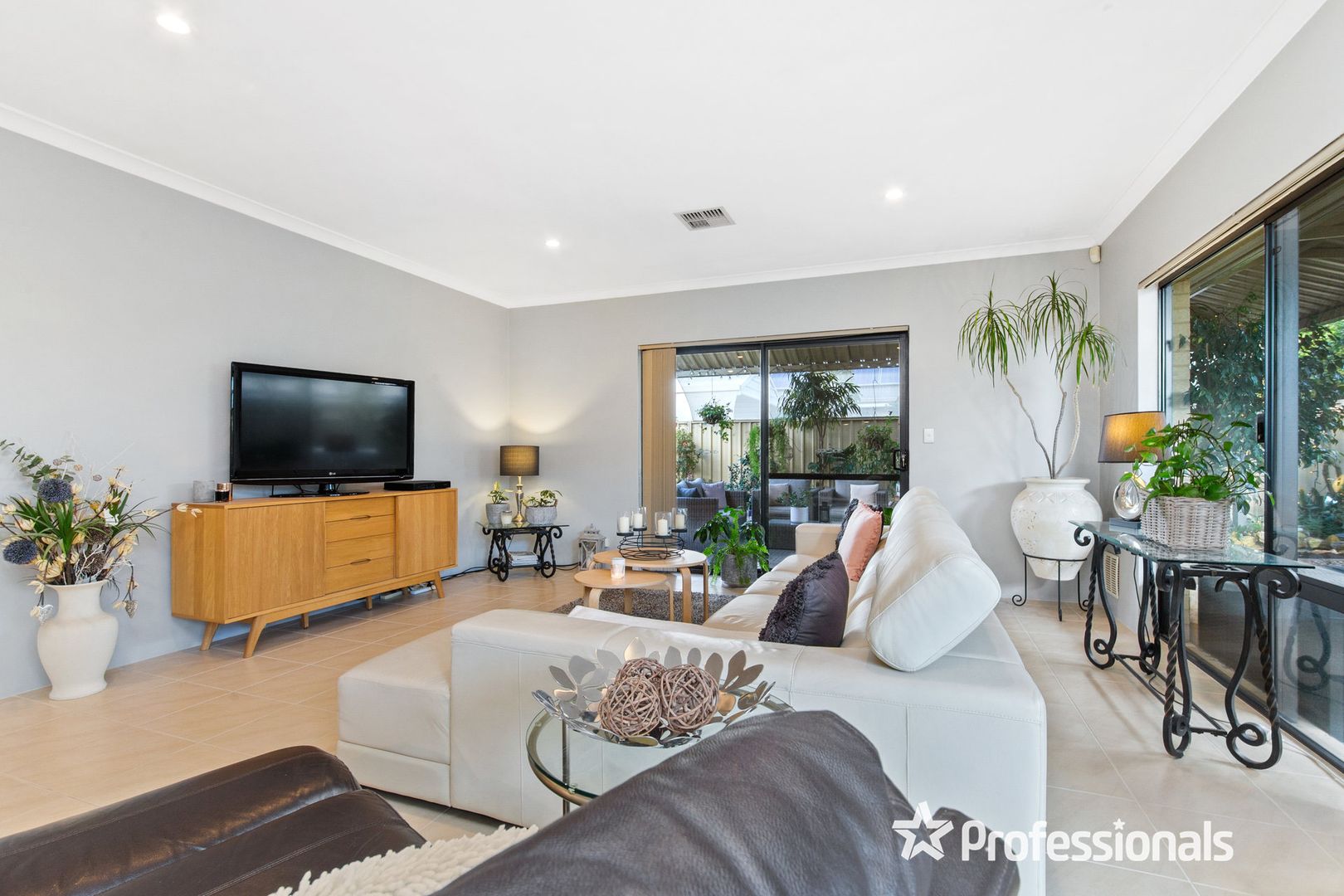 3 Philadelphia Parade, Canning Vale WA 6155, Image 1