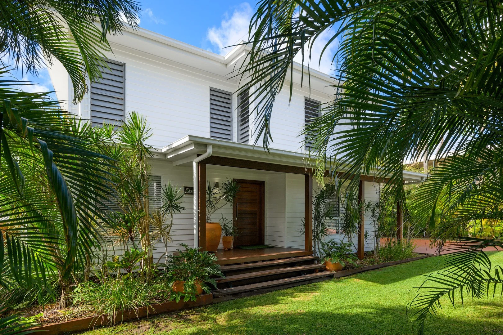 17 Bombala Crescent, Rainbow Beach QLD 4581