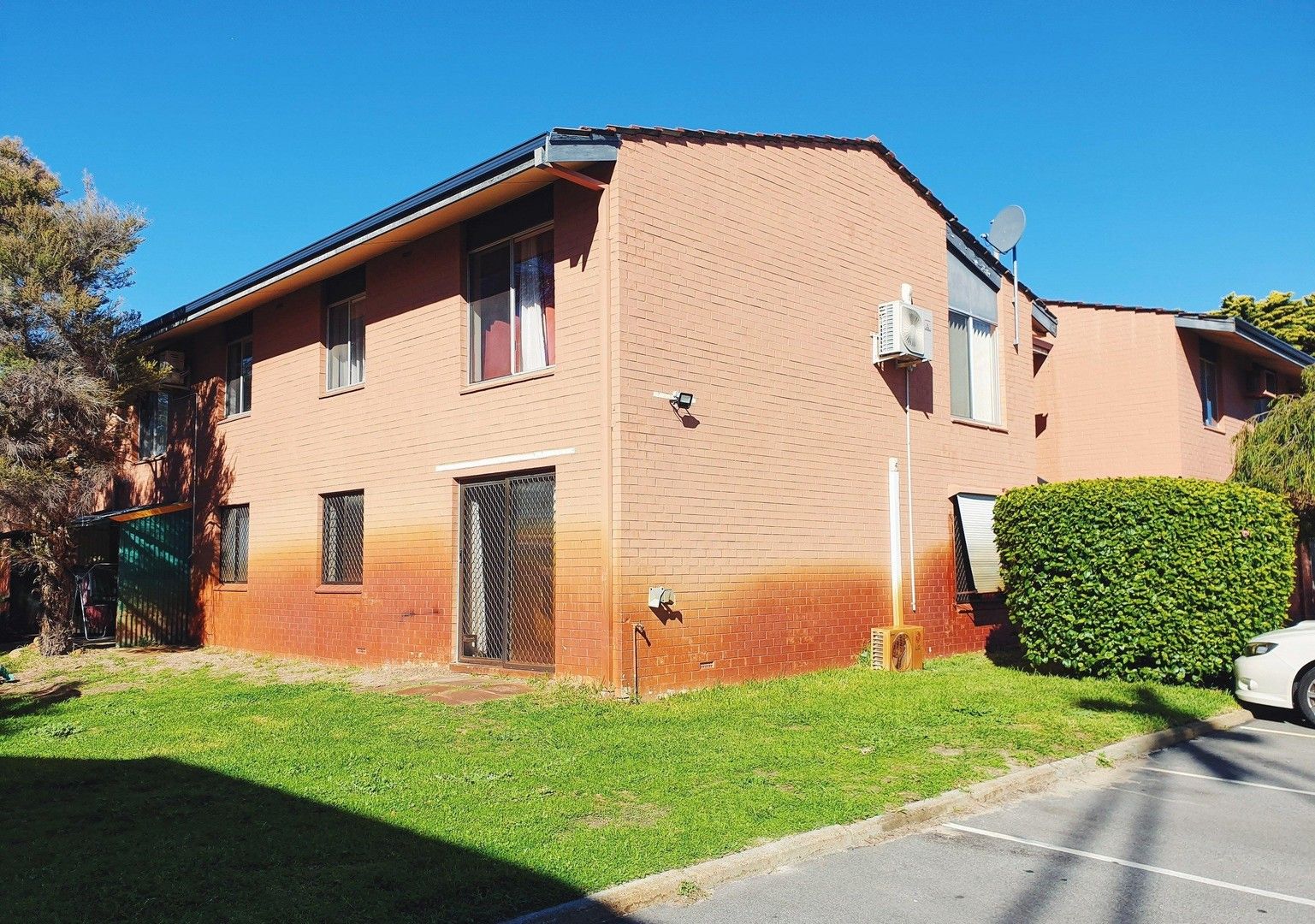 2 bedrooms Apartment / Unit / Flat in 4/44 Seventh Avenue MAYLANDS WA, 6051