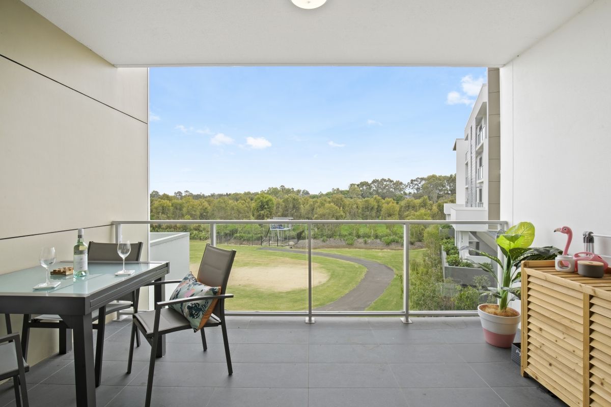 6108/31 Bourton Road, Merrimac QLD 4226, Image 2