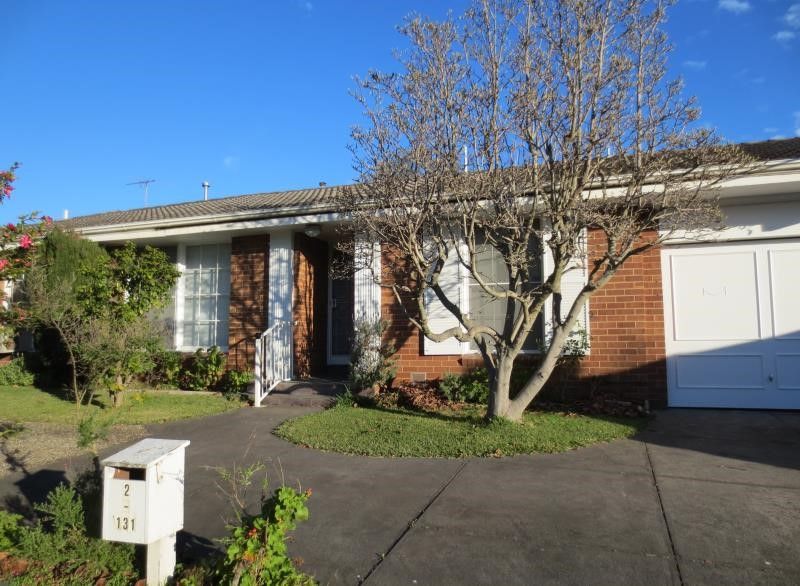 2 bedrooms Apartment / Unit / Flat in 2/131 Ivanhoe Parade IVANHOE VIC, 3079