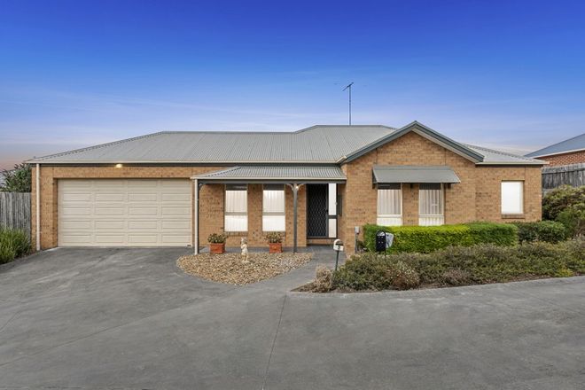Picture of 2/33 Meadowvale Drive, GROVEDALE VIC 3216