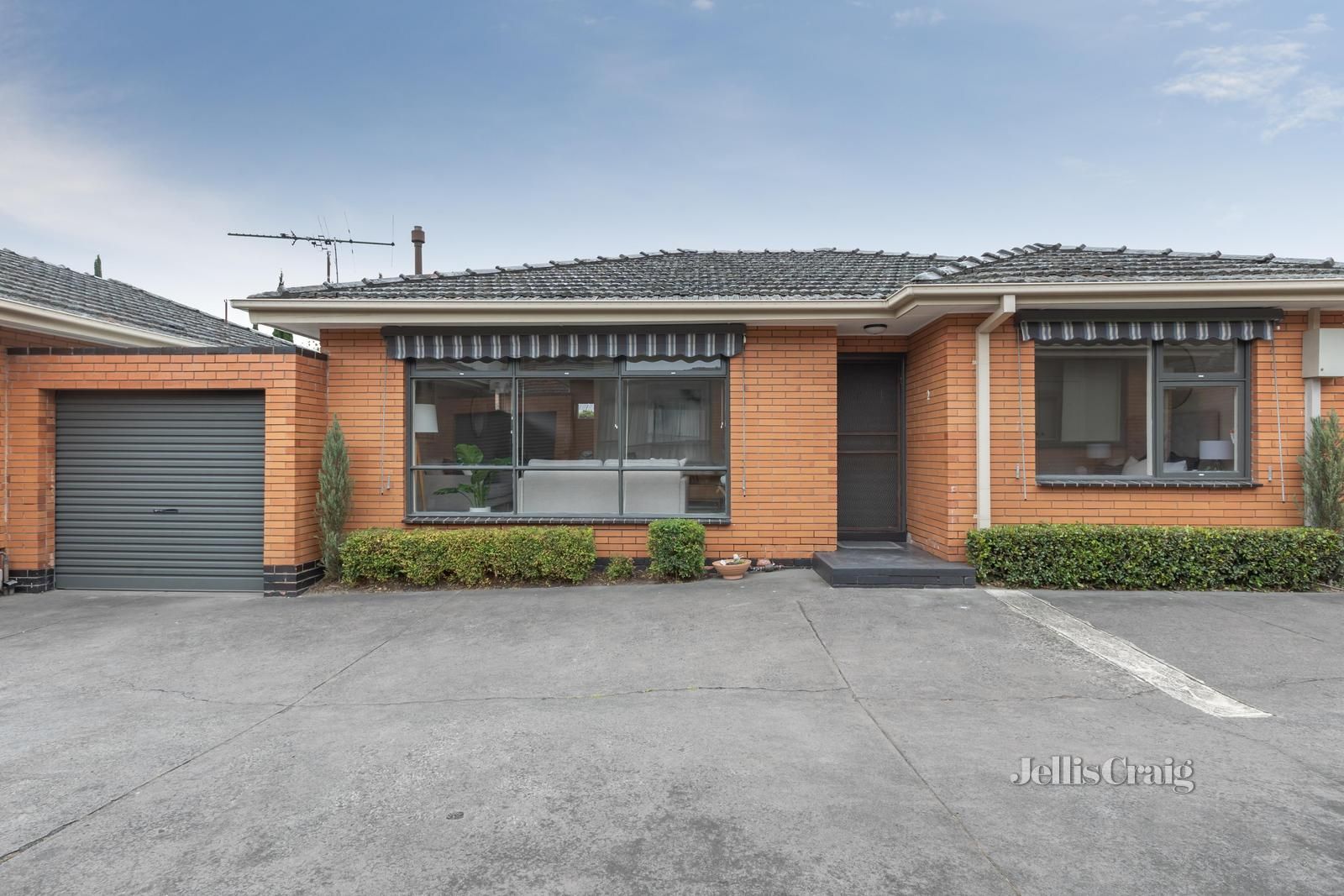 2/1 Tollington Avenue, Malvern East VIC 3145, Image 0