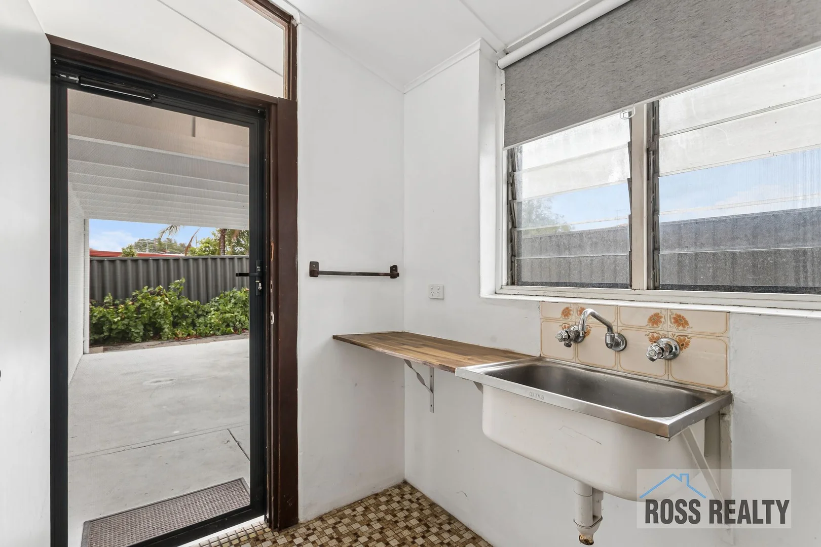 Additional image 11 of 12 Brathwaite Road, Lockridge WA 6054