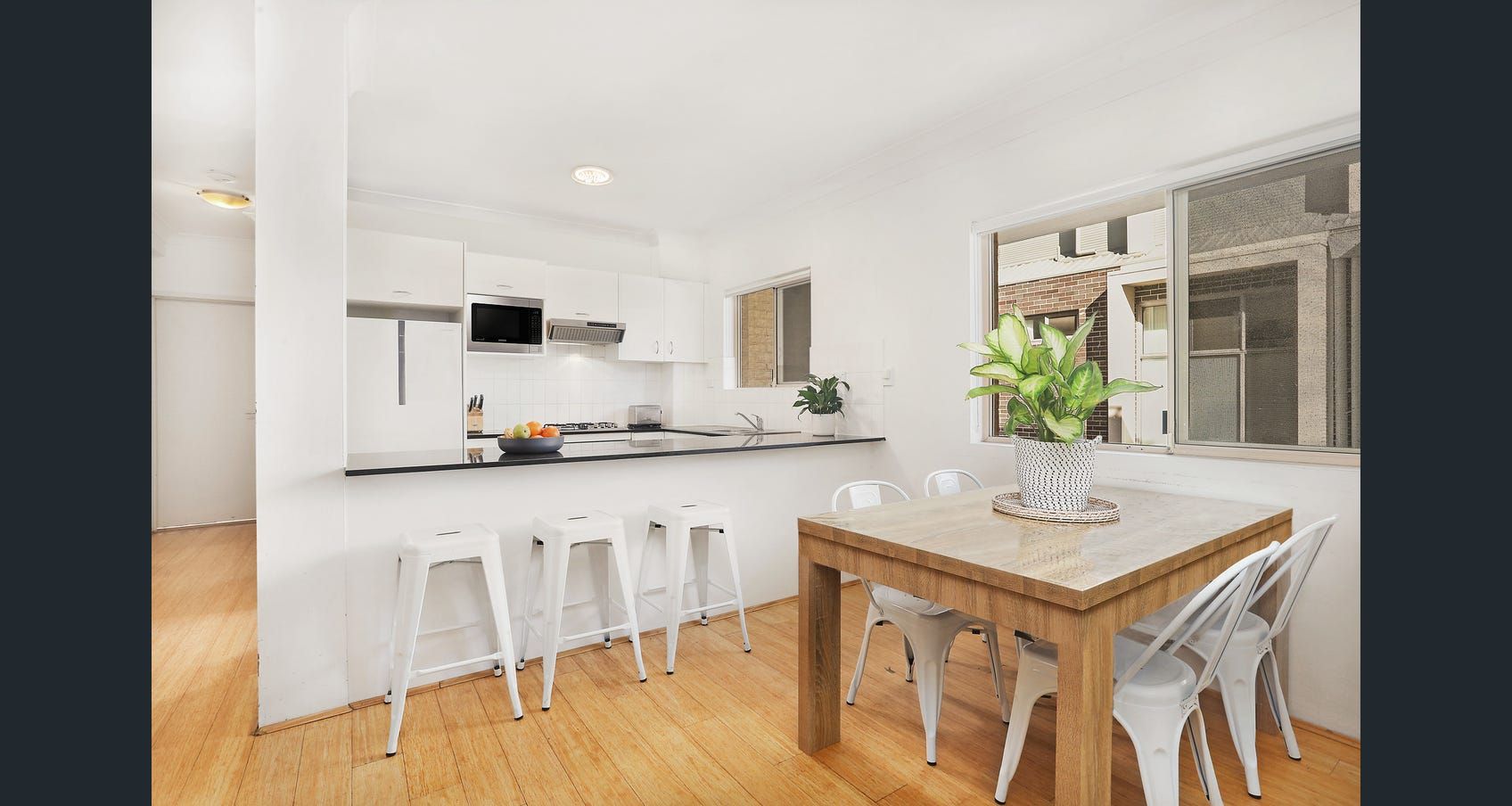 2 bedrooms Apartment / Unit / Flat in 17/8 MacIntosh Street MASCOT NSW, 2020