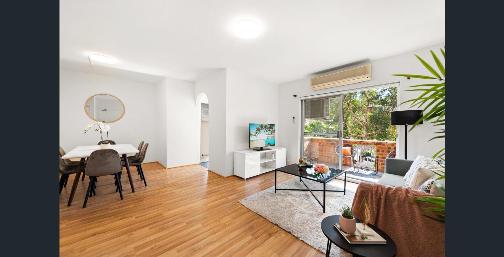2 bedrooms Apartment / Unit / Flat in 4/34-38 Burdett Street HORNSBY NSW, 2077
