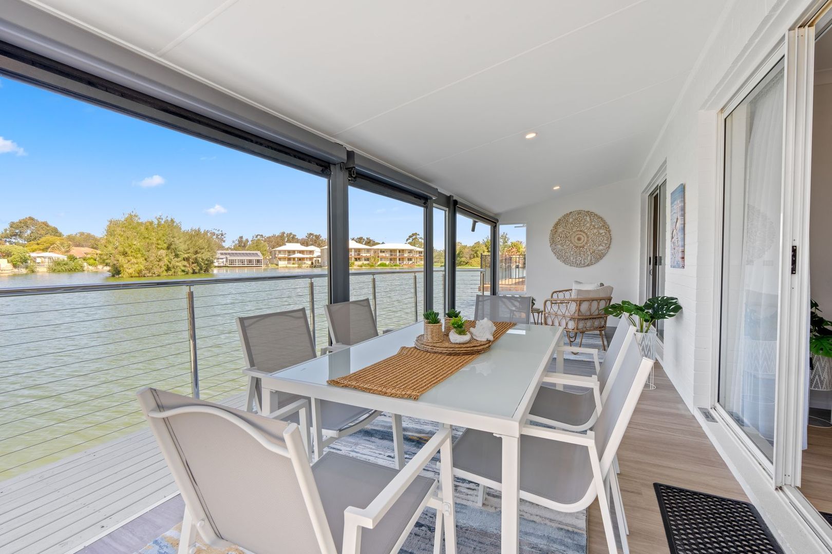 12 Foreshore Cove, South Yunderup WA 6208, Image 1