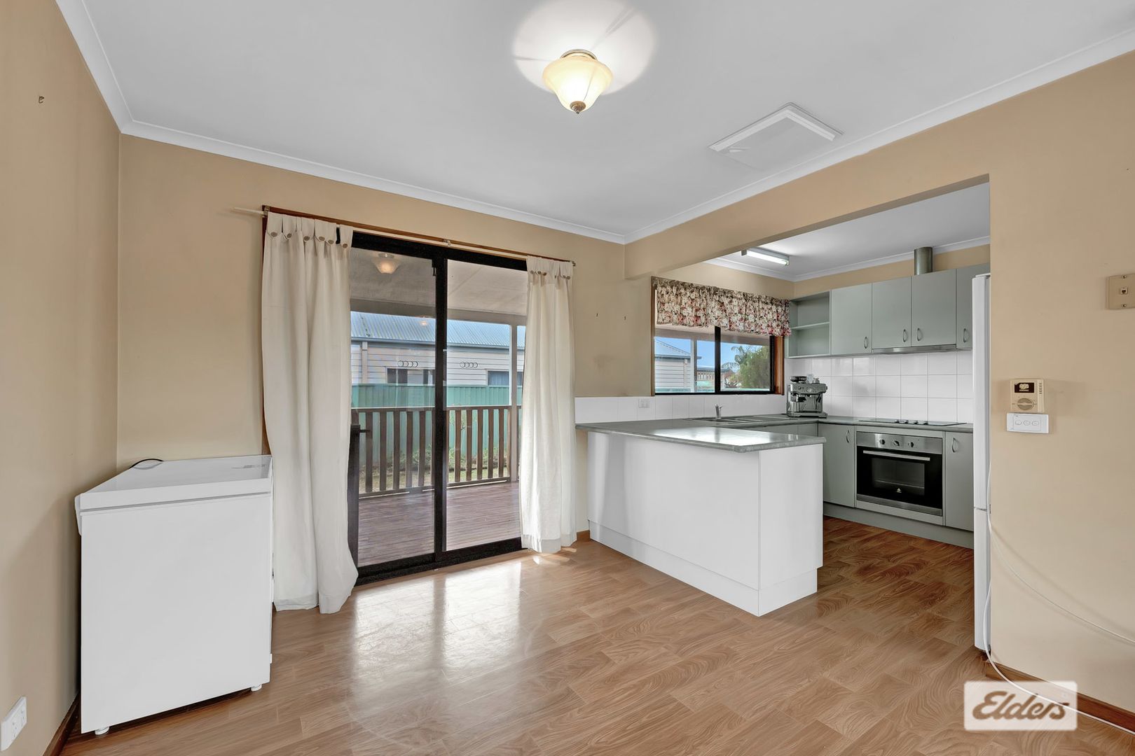 35-37 Larmer Street, Howlong NSW 2643, Image 1