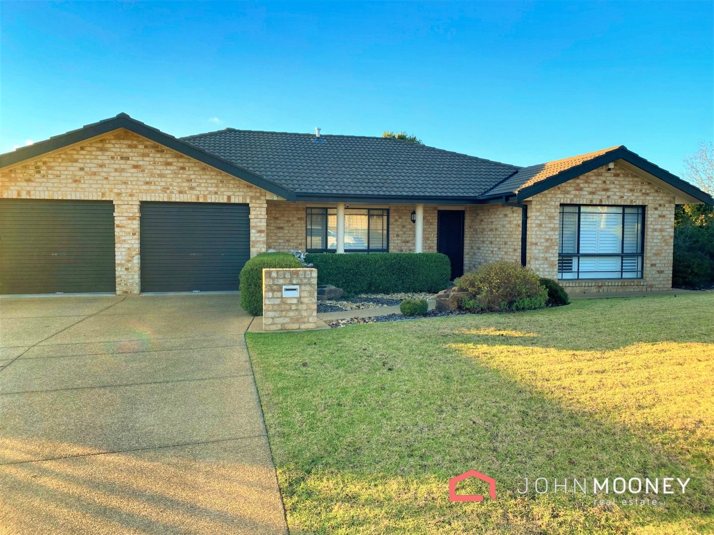 2/44 Berembee Road, Bourkelands NSW 2650, Image 0