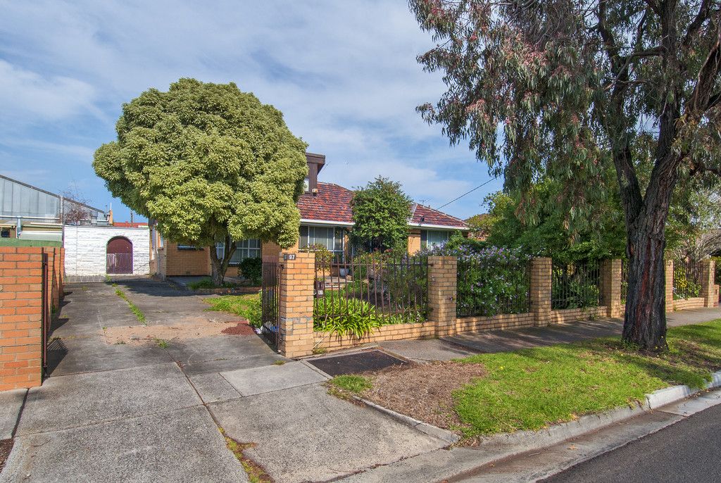 97 Shorts Road, COBURG NORTH VIC 3058, Image 2