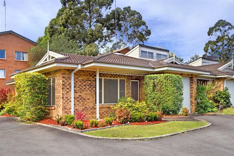 1/162 Albany Street, Point Frederick Property History & Address