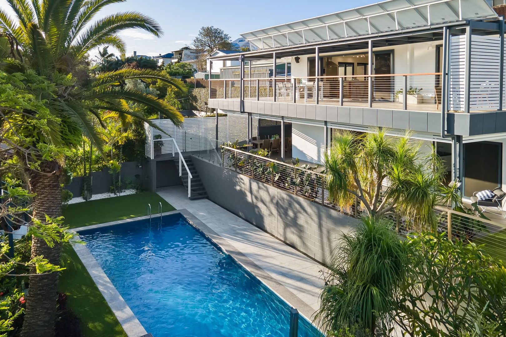 5 bedrooms House in 92 Eagle Terrace SANDGATE QLD, 4017