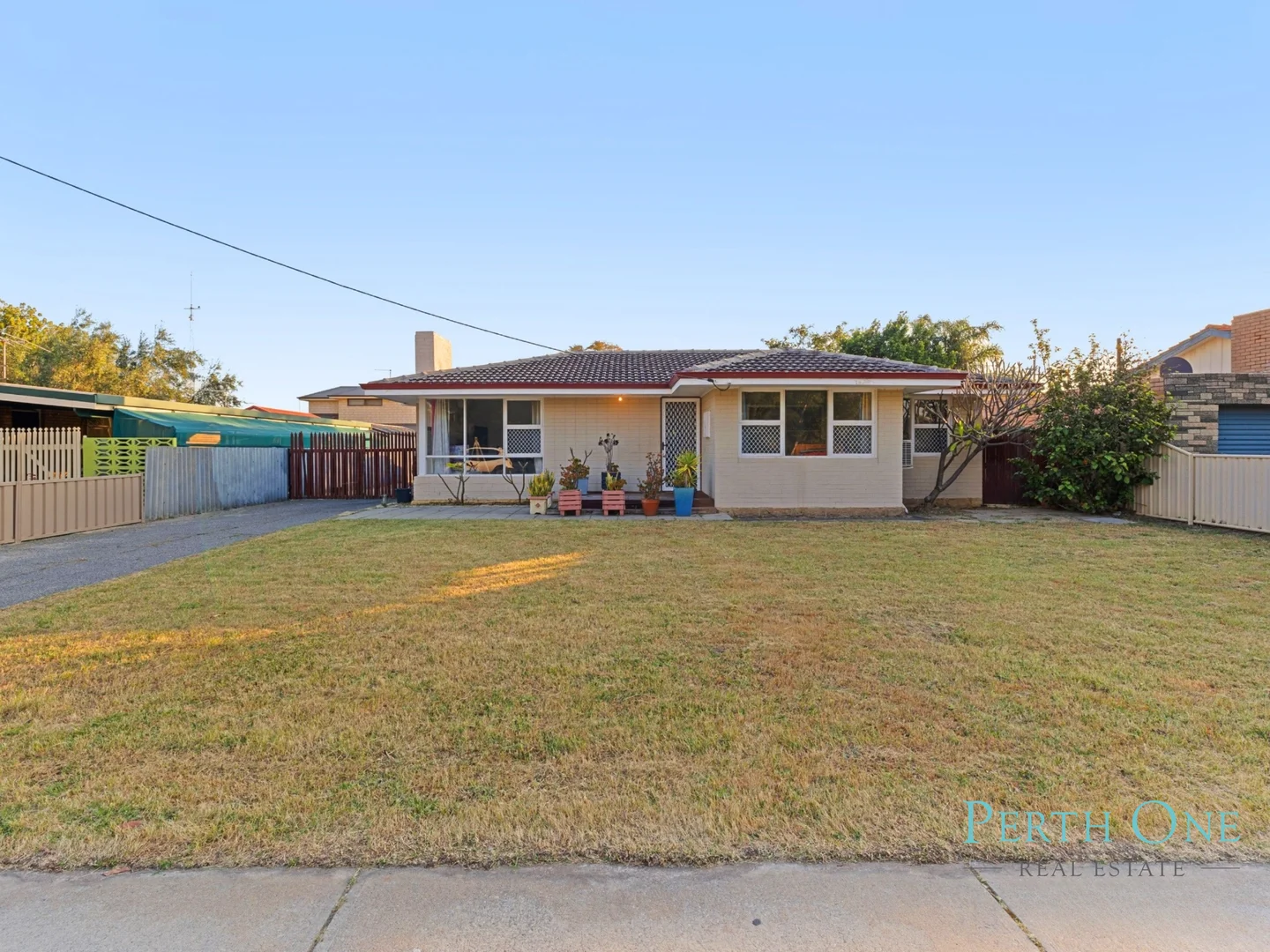 Additional image 15 of 194 Fisher Street, Cloverdale WA 6105