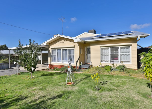 24 Gregory Street, Ouyen VIC 3490