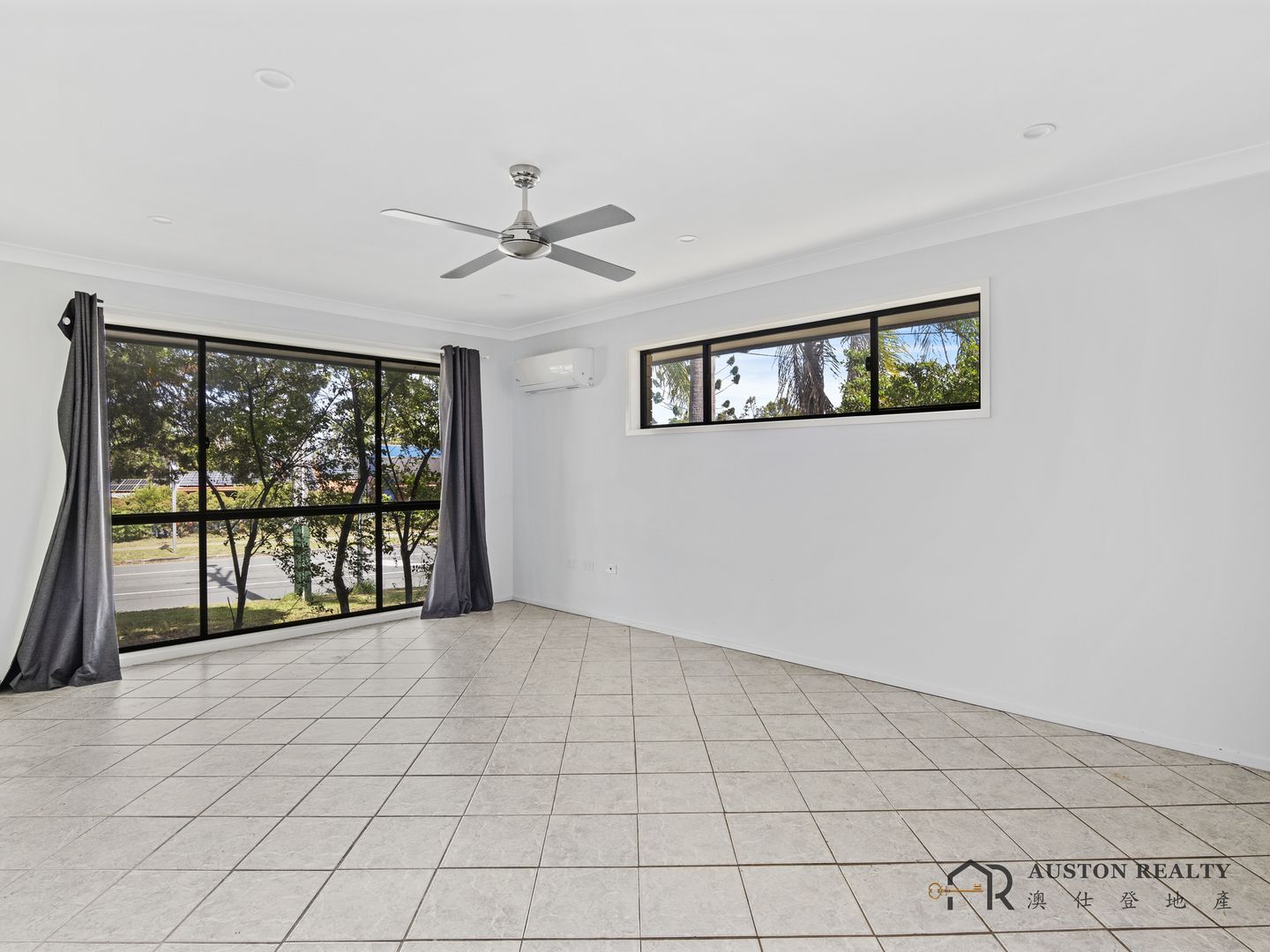 40 Cinderella Drive, Springwood QLD 4127, Image 2