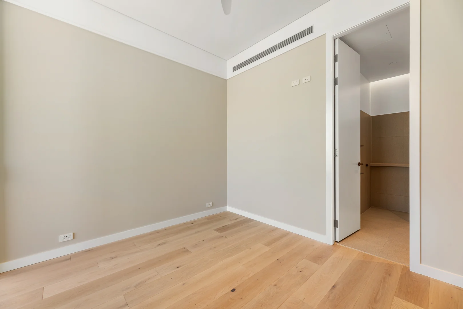 Additional image 7 of 1205/470 Main Street, Kangaroo Point QLD 4169