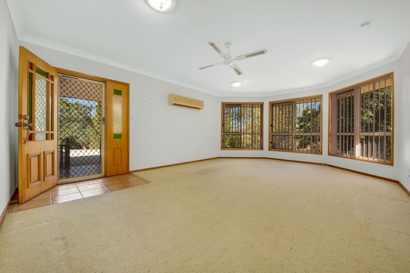 26 Barrine Close, Clinton QLD 4680, Image 2