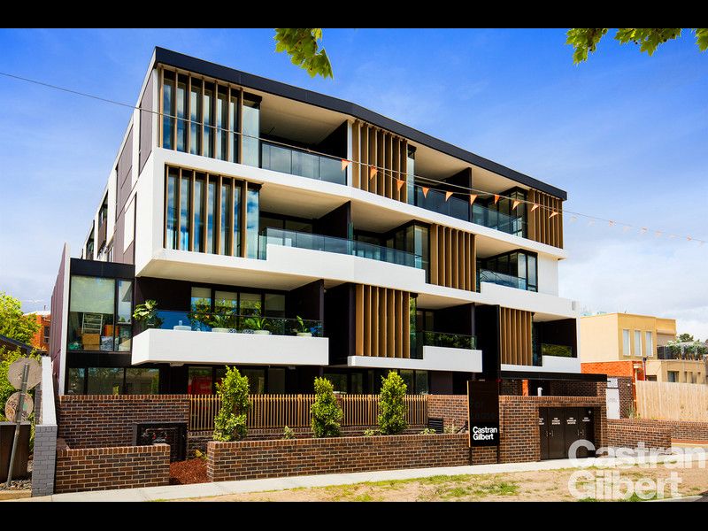 2 bedrooms Apartment / Unit / Flat in 201/5-7 Nepean Highway ELSTERNWICK VIC, 3185