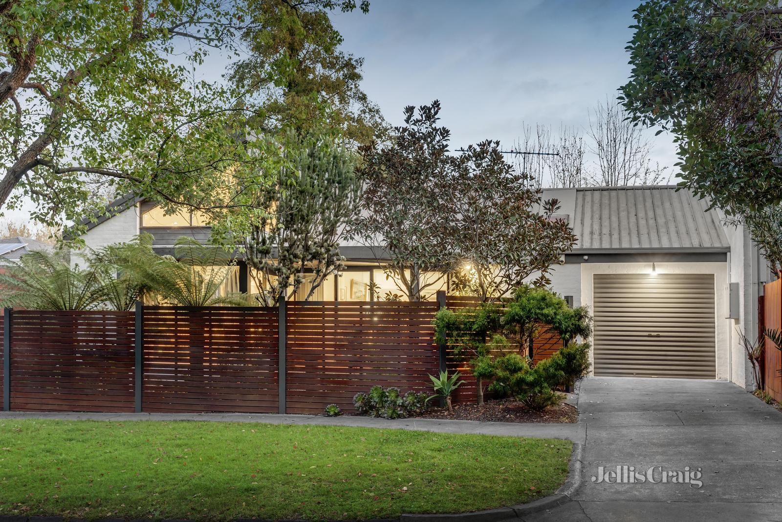 2/29 Radnor Street, Camberwell VIC 3124, Image 0