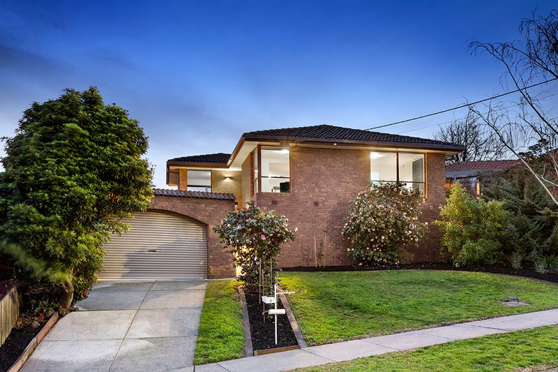7 Elysee Court, STRATHMORE HEIGHTS VIC 3041, Image 0