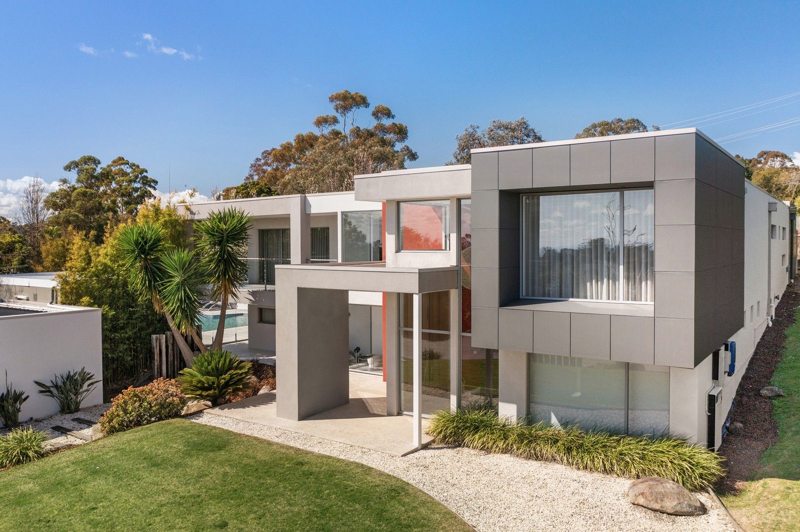 5 bedrooms House in 269 Canadian Bay Road MOUNT ELIZA VIC, 3930