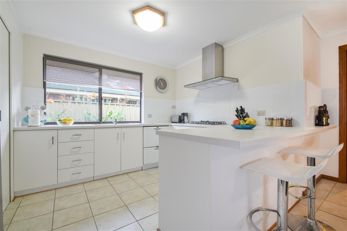 3 Jutland Parade, Woodcroft SA 5162, Image 2