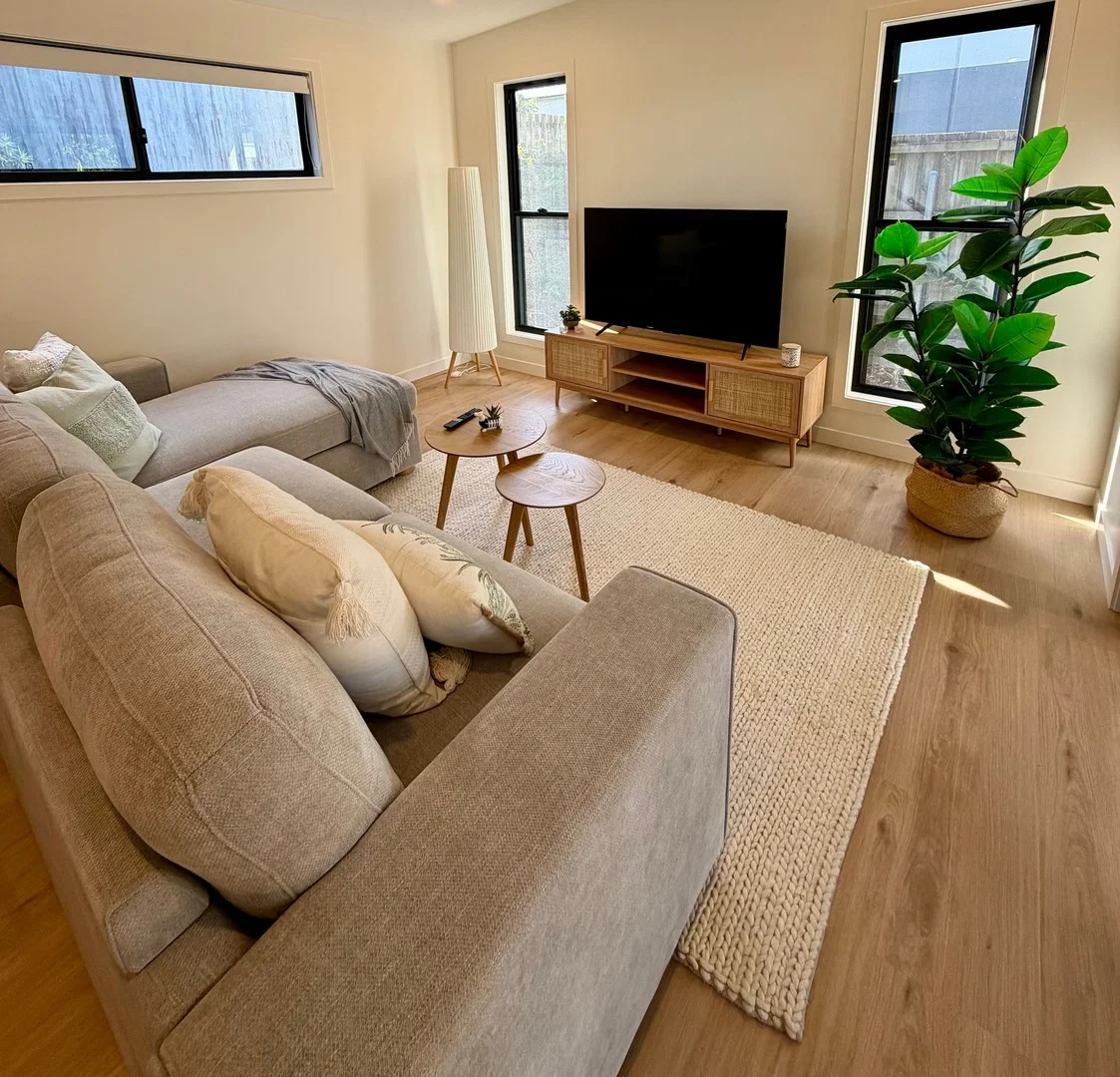 Primary image of 7 Locke Street, Southport QLD 4215