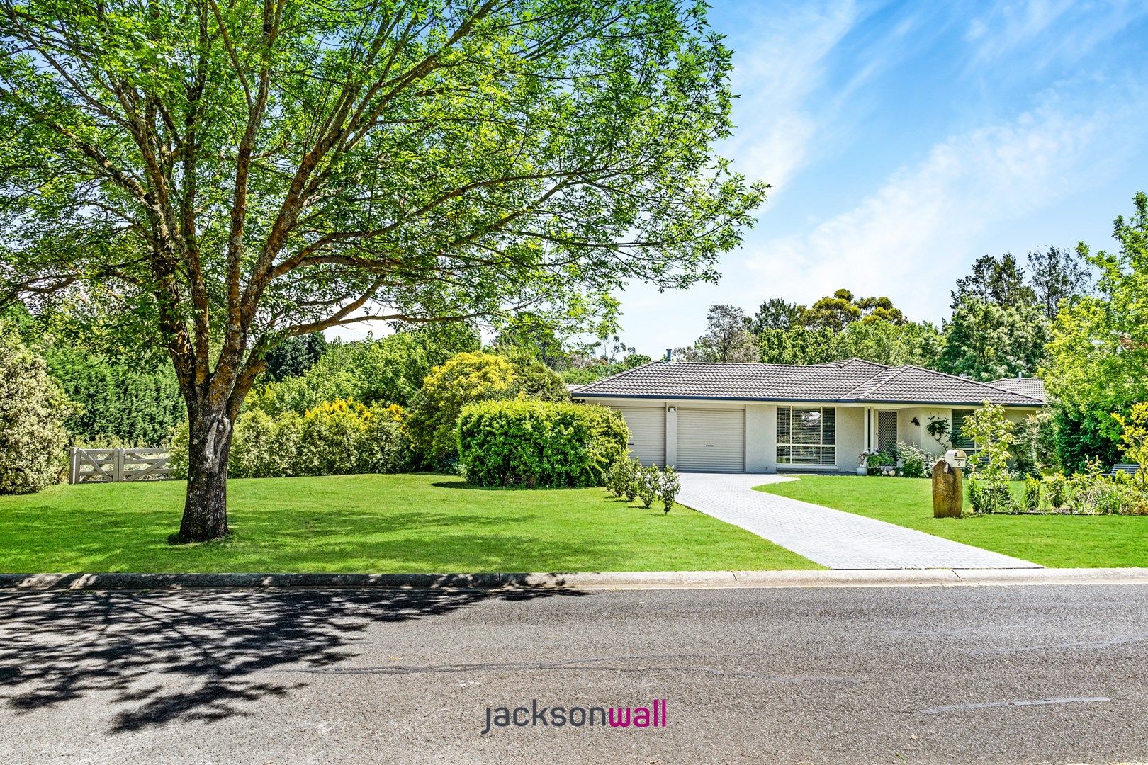 2 Maple Grove, Bowral NSW 2576, Image 1