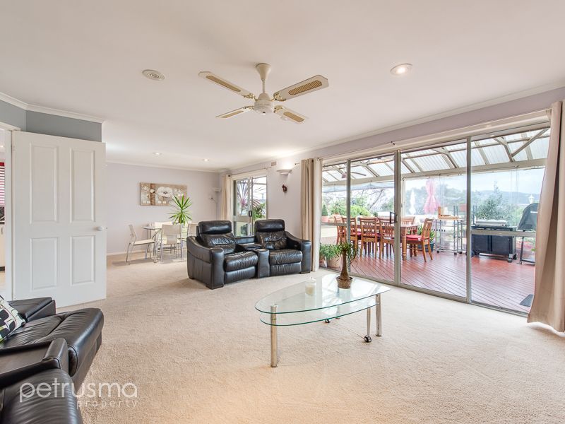 4 Hillside Drive, Blackmans Bay TAS 7052, Image 2