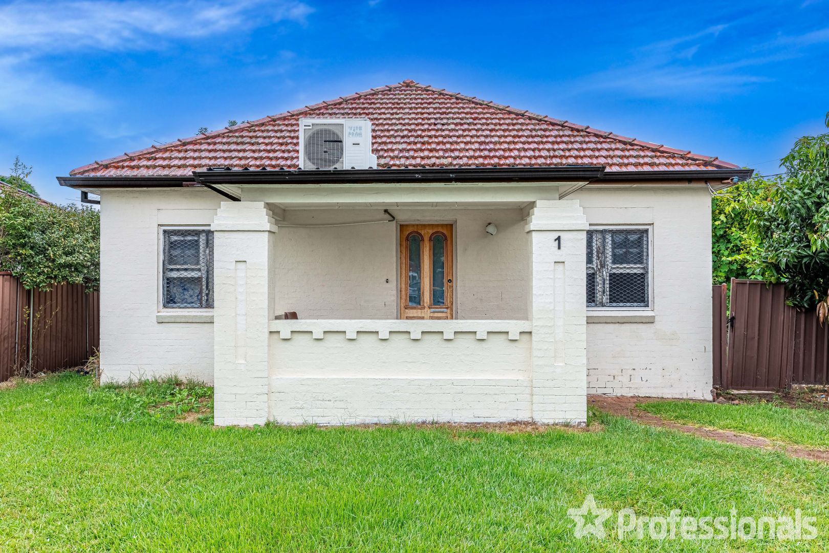 1 Stephenson Street, Roselands NSW 2196