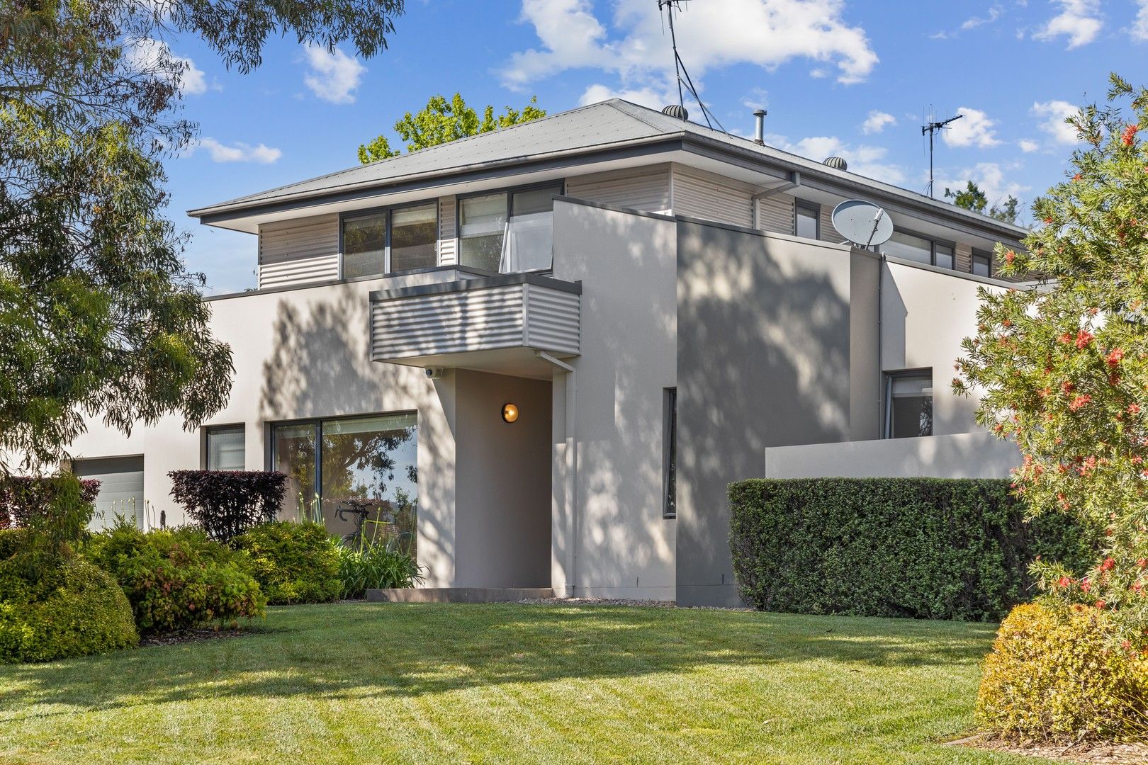 2 Biddlecombe St, Pearce ACT 2607, Image 0